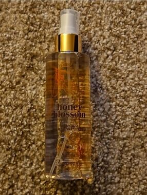 💜5/$25💜 Elizabeth Grant Honey Blossom Body Fragrance Mist New! 150ml